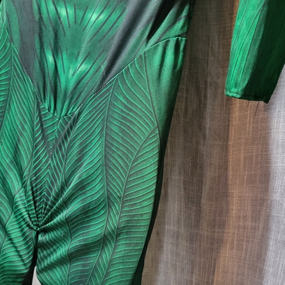 🎃GREEN LANTERN 2012 LICENSED HAL JORDAN like new CHILD COSTUME Medium 8/10 - Picture 9 of 15